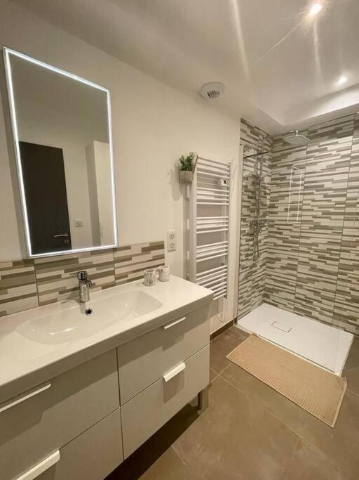Appartement Coeur De Provence à Gréoux-les-Bains Extérieur photo